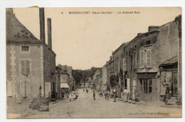 MONCOUTANT (79) - LA GRANDE RUE - Moncoutant