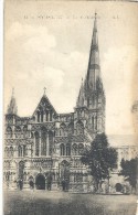 --12--SALISBURY--LA CATHEDRALE---CARTE NON ECRITE-- - Salisbury