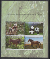 Madagascar Madagaskar 2014 Mi. 322x Chine Bloc Sheet Block China Joint Issue Faune Fauna Panda Horse Pferd Lemurien - Madagascar (1960-...)