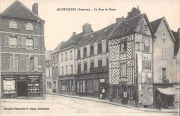Montdidier     80      La Rue De Roye.  Librairie Bonneterie Gigau - Montdidier