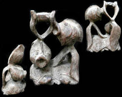 Delcampe - Sculpture Birmane En Teck De Deux Poissons Montés Sur Deux Tortues / Vintage Wooden Statue Of 2 Fiishes From Birma - Arte Popular