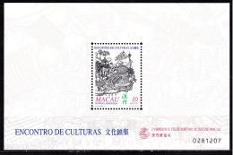 MACAU- (BLOCOS) 1999, Encontro De Culturas. (MUNDIFIL Nº 1034-Bloco C/ Selo Nº 1034)  ** MNH MUNDIFIL  BLOCO Nº 73 - Blocks & Kleinbögen