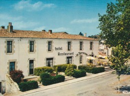 CP  79  MAULEON    3.55.76.0305   " Hotel  De  La  Terrasse "   Place  De  La  Terrasse  D.DURAND Chef De Cuisine - Mauleon