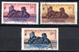 Nouvelle Caledonie ; 1948 ;N°Y: 272/74 ; Ob ; "Notre Dame "  ; Cote Y: 4.80 E. - Usados