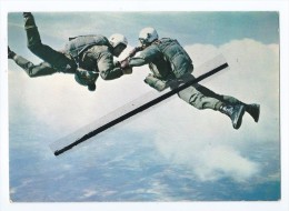 CPM - Parachutisme - Parachute - Parachutiste - Parachutting