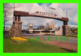 GANANOQUE, ONTARIO - EAST GATE - PORTE EAST - PHOTO, PHILIPPE BAUD - PUB. BY PHOTO DECOR LTD - - Gananoque