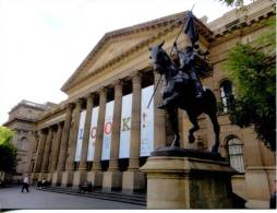 Victoria State Library - Bibliotheque Du Victoria - Joanne Of Arc Statue - Bibliotecas