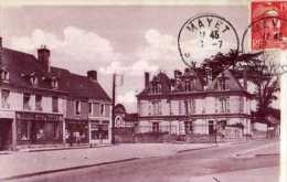 72  MAYET Un Coin De La Place - Mayet