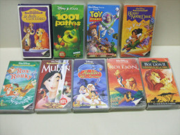 9 X K7 CASSETTE VIDEO VHS Secam DISNEY PIXAR : La Belle Et Le Clochard, 1001 Pattes, Toy Story, Le Roi Lion, Mulan... - Cartoni Animati