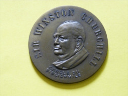 MEDAILLE   " SIR WINSTON CHURCHILL"    CERCLE DU BIBLIOPHILE - Other & Unclassified