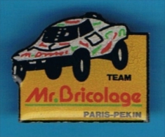 PIN´S //  ** Mr BRICOLAGE * PARIS PEKIN ** - Rallye