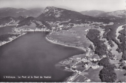 L'ABBAYE  -  LE  PONT  ET  LA  DENT  DE  VAULION  - CPSM - Vaulion