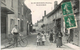 LES AIX D ANGILLON ... RUE DE LA LIBERTE ... BELLE ANIMATION - Les Aix-d'Angillon