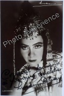 Photo Autographe Artiste Cantatrice Opéra Artist Autograph 1965  DELVAUX - Signed Photographs