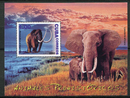 (cl 10 - P35) Cuba** Bloc N° 181 (ref. Michel Au Dos) - Elephants - - Ungebraucht