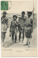Laos Criminels Khas Nus Portant La Cangue Tete Et Chaines Aux Pieds Torture Raquez Serie D  20 Cachet Savan Nakhet 1907 - Laos