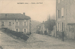 38 // ROYBON   Entrée, Coté Nord   / GENDARMERIE - Roybon