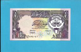 KUWAIT - 1/2 Dinar - ( 1980 ) - Pick 12.b - Sign. 6 - UNC. - Stolen By Iraqi Forces - Denominator / 34 -SEE Description - Kuwait