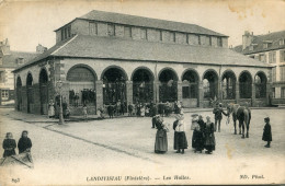 LANDIVISIAU(FINISTERE) HALLES - Landivisiau