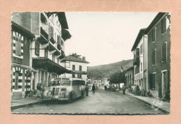 64 - PYRENEES ATLANTIQUES - BEHOBIE - FRONTIERE / DOUANE / DOUANIER - PEUGEOT 203 - SIMCA ARONDE - Béhobie