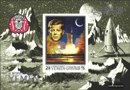 Yemen (UK) Block187b (complete. Issue.) Unmounted Mint / Never Hinged  1969 Moon Research - Yemen