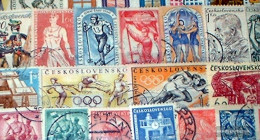 Czechoslovakia 300 Different Stamps - Collections, Lots & Séries