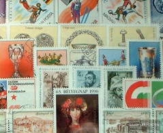 Hungary 300 Different Stamps - Collections