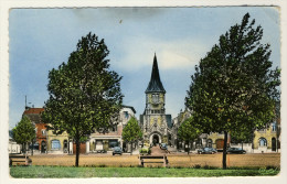 59  -  Wattrelos  -  Place De La République, Eglise Ste Thérèse  ..... En 1962 - Wattrelos