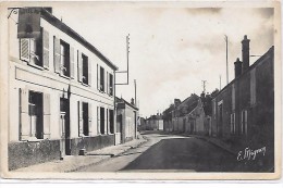 PERTHES EN GATINAIS - Rue De Cély, Hôtel Du Zouave - Perthes