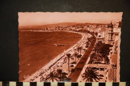 CP, 06, CANNES Vue Générale Sur La Croisette La Plage Et Le Suquet Voyagé Ed RELLA - Cannes