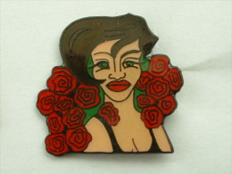 Pin´s FEMME AUX ROSES - Pin-ups