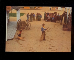 LES AVENIERES Isère 38 : AVENIR LAND Parc De Loisirs ( Now Walibi ) : Cow Boys Attaque De Rue - Les Avenières