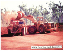 (106 DEL) Outback Australia - Weipa - CAT 992 Loader - Camions & Poids Lourds