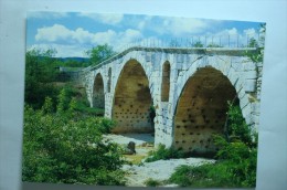 D 84 - Bonnieux - Le Pont Julien Gallo Romain - Bonnieux