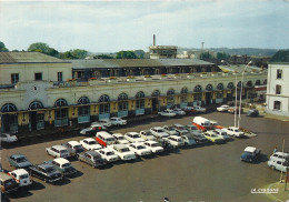 72  LE  MANS    LA  GARE (  NOMBREUSES VOITURES DONT 6 DS CITROEN ) - PKW