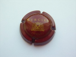 Capsule Plaque De Muselet Champagne Mercier - Bordeaux Et Dorée - Mercier