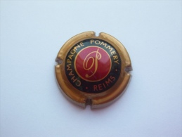 Capsule Plaque De Muselet Champagne Pommery - Or Bordeaux Et Noir - Pomméry