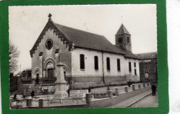 80 St Ouen, Eglise Et Monument Aux Morts  Carte Animée Personne Se Proméne   CPSM Grd Format  Année 1966 - Saint Ouen