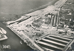 COURSEULLES-SUR-MER (14, Calvados) : Vue Aérienne, La Plage, Edit. GREFF (non écrite) - Courseulles-sur-Mer