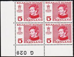 1978. Queen Margrethe. 5 Øre Vinered 4-Block. G 029. (Michel: 106) - JF175156 - Used Stamps