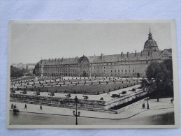 Paris Hotel Des Invalides Vu De I'Esplanade  A16 - Cafés, Hôtels, Restaurants