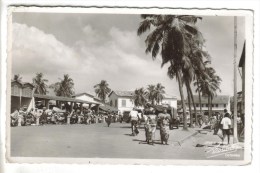 CPSM COTONOU (Bénin) - Une Vue Du Marché - Benín