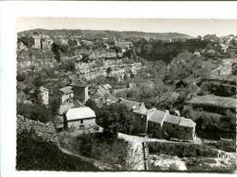 CP - BOZOULS (12) LE PONT ET LES MAISONS DE LA PLACE - Bozouls