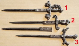 Miniature D'épée Métal Argenté PORTHOS Des 3 Mousquetaires (A DUMAS) #1 - Oud Speelgoed