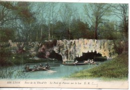 69. Lyon. Le Parc De La Tete D'or. Le Pont De Pierre Sur Le Lac - Lyon 7