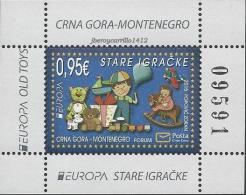 MONTENEGRO // CRNA GORA.  -EUROPA 2015- "JUGUETES ANTIGUOS / OLD TOYS"- HOJITA BLOQUE. - 2015