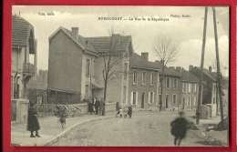 MNN-17 Homécourt  La Rue De La République. ANIME. Circulé En 1919 Sous Enveloppe. - Homecourt