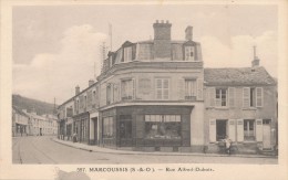 CPA 91 MARCOUSSIS Rue Alfred Dubois , Animée Avec Commerces - Other & Unclassified