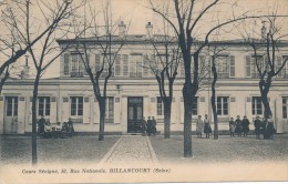 CPA 92 BILLANCOURT Cours Sévigné, 50 Rue Nationale, Animée Avec Jeunes Filles - Boulogne Billancourt