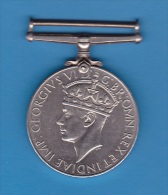 GEORGIVS VI D G BR OMN REX ET INDIAE IMP  /  World War II Medal _  1939 - 1945. - Altri & Non Classificati